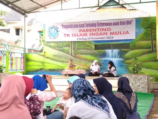 Kegiatan Parenting Pola Asuh Anak TK Islam Insan Mulia 2019